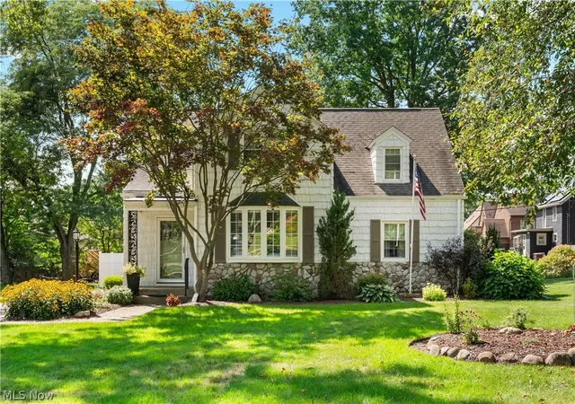 Photo 1 of Sale Pending at 1519 11th St Ne, Massillon, OH 44646 | MLS# 5239415 | Listing updated on 2026-09-01