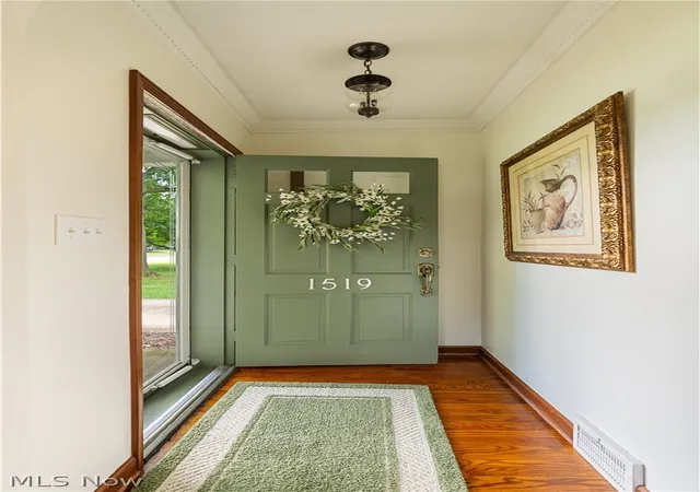 Photo 2 of Sale Pending at 1519 11th St Ne, Massillon, OH 44646 | MLS# 5239415 | Listing updated on 2026-09-01