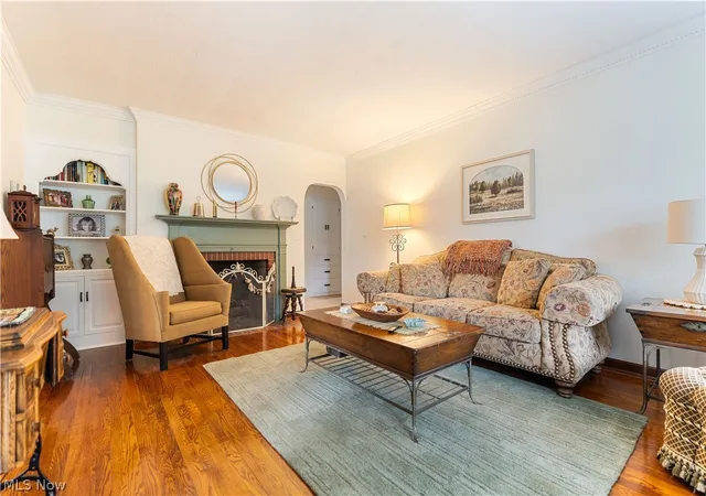Photo 3 of Sale Pending at 1519 11th St Ne, Massillon, OH 44646 | MLS# 5239415 | Listing updated on 2026-09-01