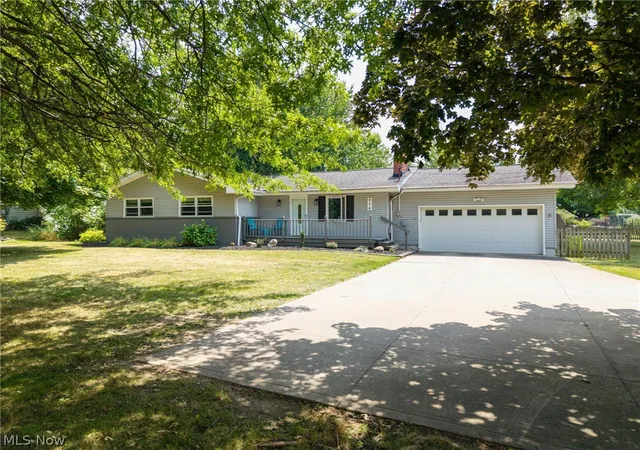 Single family home for sale at 974 Skyland Dr, Macedonia, OH 44056 | MLS# 5239341