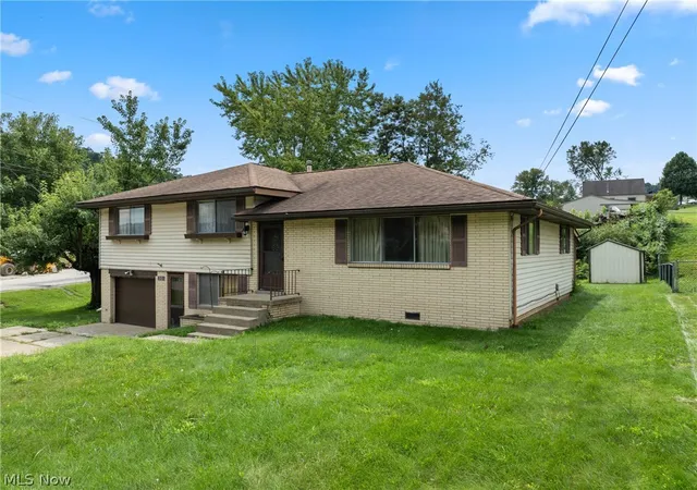 Photo 3 of Single family home for sale at 301 Alpine Dr, Toronto, OH 43964 | MLS# 5239171 | Listing updated on 2026-09-21