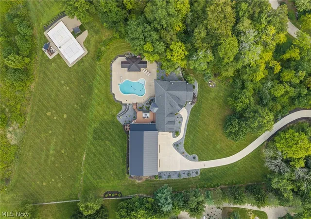 Photo 5 of Single family home for sale at 2245 Thoroughbred Dr, Wadsworth, OH 44281 | MLS# 5239373 | Listing updated on 2026-08-31