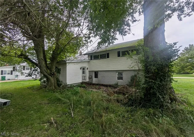 Photo 4 of Single family home for sale at 3252 Orchard Rd, Ashtabula, OH 44004 | MLS# 5238815 | Listing updated on 2026-08-31
