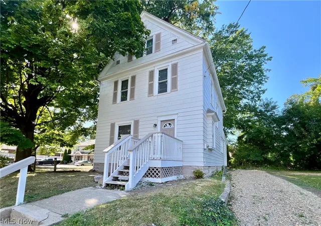 Photo 2 of Single family home for sale at 480 Spicer St, Akron, OH 44311 | MLS# 5239525 | Listing updated on 2026-08-25