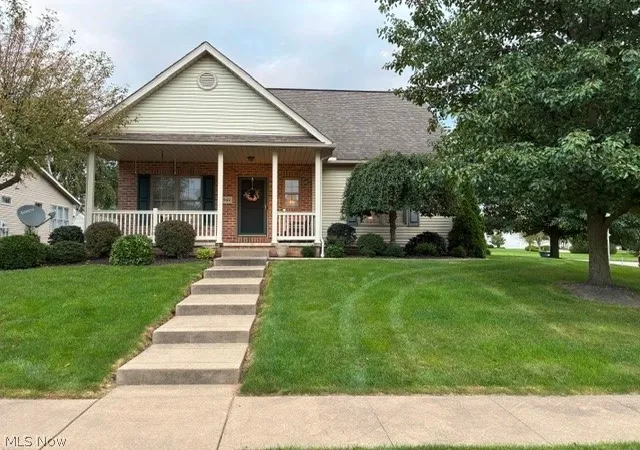 Photo 1 of Single family home for sale at 2940 Villa Glen Cir Nw, Canton, OH 44708 | MLS# 5239380 | Listing updated on 2026-08-31