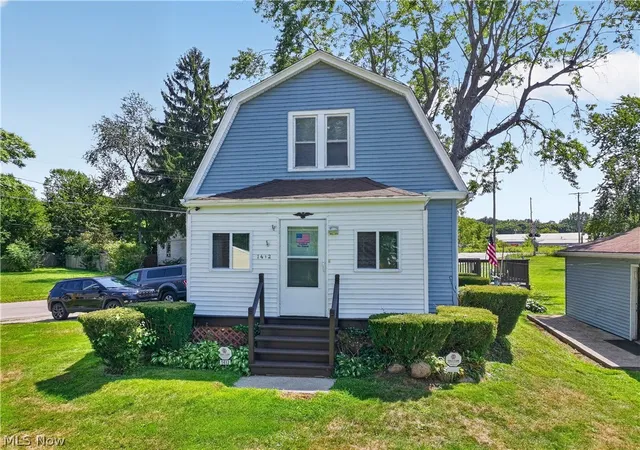 Photo 3 of Single family home for sale at 1412 Perryville Pl, Ashtabula, OH 44004 | MLS# 5239349 | Listing updated on 2026-09-19