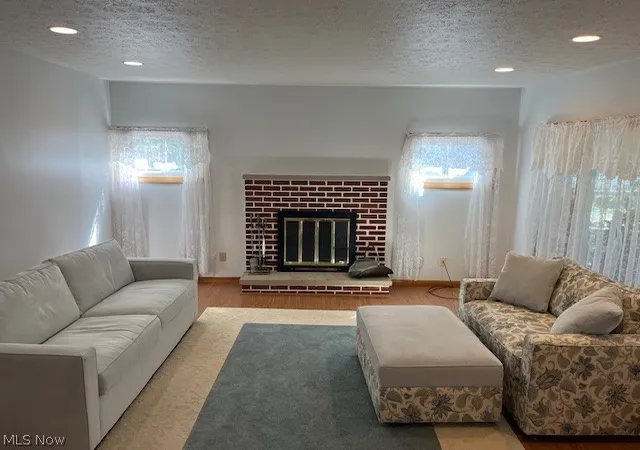 Sale Pending at 313 Schneider St, North Canton, OH 44720 | MLS# 5238801 | Listing updated on 2026-10-02