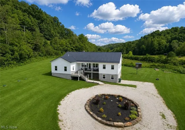 Photo 1 of Single family home for sale at 8251 Bay Rd Se, Carrollton, OH 44615 | MLS# 5239469 | Listing updated on 2026-10-07