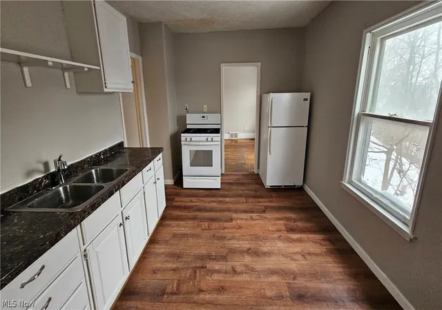 Photo 3 of House for sale at 3904 W 37Th St, Cleveland, OH 44109 | MLS# 5239369 | Listing updated on 2026-09-29