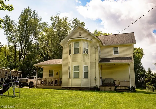 Photo 2 of Single family home for sale at 3438 Columbus Rd Ne, Canton, OH 44705 | MLS# 5239174 | Listing updated on 2026-09-24