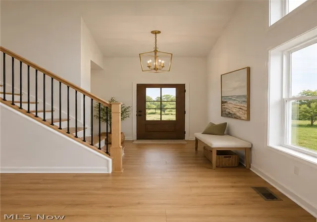 Photo 2 of Single family home for sale at 464 Bordeaux Blvd, Broadview Heights, OH 44147 | MLS# 5237467 | Listing updated on 2026-08-25