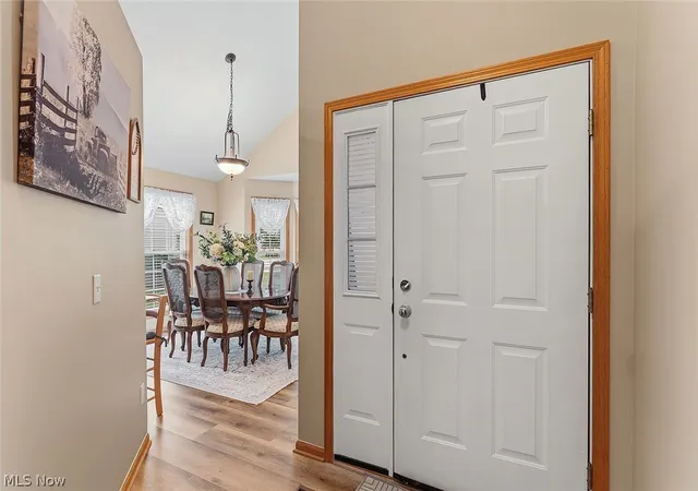 Photo 3 of Sale Pending at 15249 Oak Hollow Ln, Strongsville, OH 44149 | MLS# 5239410 | Listing updated on 2026-09-01
