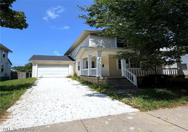 Photo 2 of Single family home for sale at 10011 Hulda Ave, Cleveland, OH 44104 | MLS# 5239652 | Listing updated on 2026-08-26