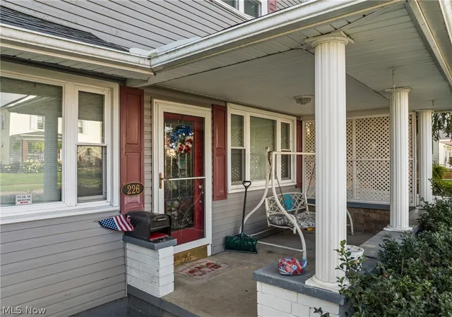 Photo 3 of Single family home for sale at 226 W 42nd St, Shadyside, OH 43947 | MLS# 5239557 | Listing updated on 2026-09-24
