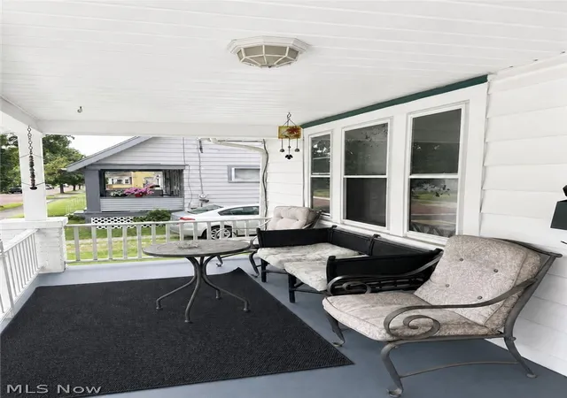 Photo 2 of Single family home for sale at 1182 Mount Vernon Ave, Akron, OH 44310 | MLS# 5239019 | Listing updated on 2026-08-31