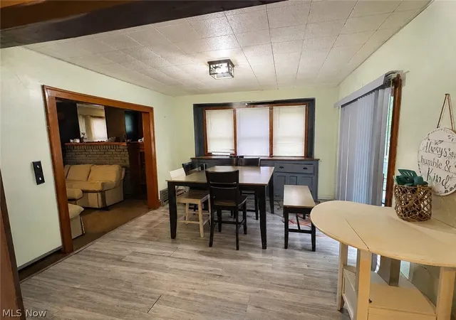 Photo 3 of Single family home for sale at 1182 Mount Vernon Ave, Akron, OH 44310 | MLS# 5239019 | Listing updated on 2026-08-31