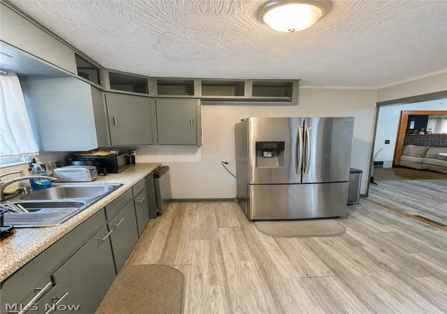 Photo 4 of Single family home for sale at 1182 Mount Vernon Ave, Akron, OH 44310 | MLS# 5239019 | Listing updated on 2026-08-31