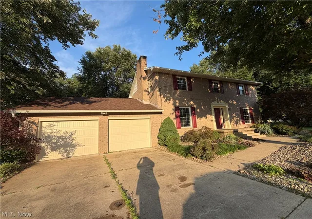 Photo 2 of Single family home for sale at 536 Windsor Dr, Mineral Wells, WV 26150 | MLS# 5228319 | Listing updated on 2026-08-26
