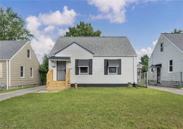 Photo 2 of Single family home for sale at 17419 Lotus Dr, Cleveland, OH 44128 | MLS# 5239706 | Listing updated on 2026-09-28