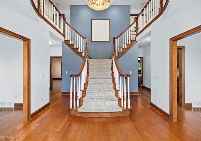 Photo 2 of Single family home for sale at 6232 Oak Point, Lorain, OH 44053 | MLS# 5239704 | Listing updated on 2026-08-31