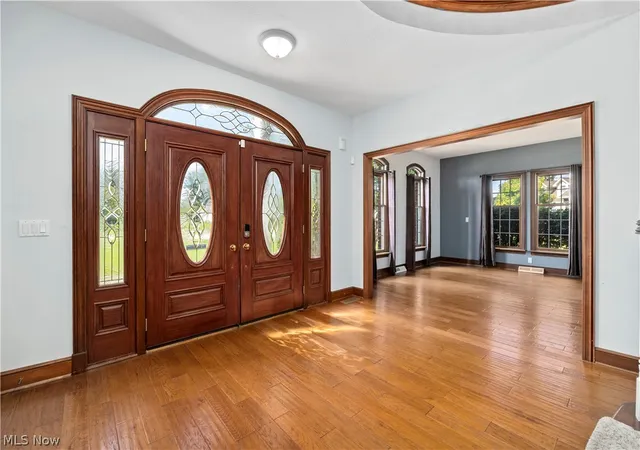 Photo 3 of Single family home for sale at 6232 Oak Point, Lorain, OH 44053 | MLS# 5239704 | Listing updated on 2026-08-31