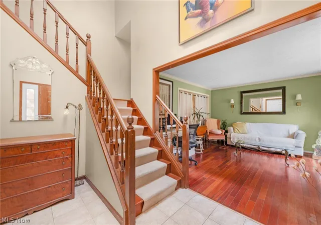 Photo 4 of Sale Pending at 817 Quail Hollow Cir, Avon Lake, OH 44012 | MLS# 5239708 | Listing updated on 2026-08-29