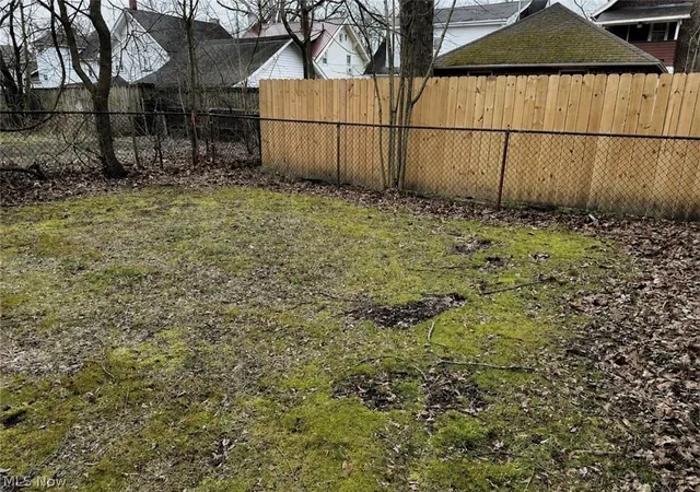 Photo 2 of Multi family home for sale at 273 Alameda Ave, Youngstown, OH 44504 | MLS# 5239353 | Listing updated on 2026-08-26