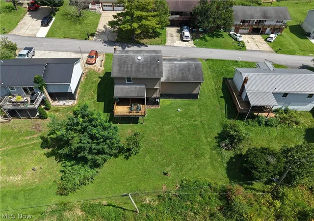 Photo 3 of Single family home for sale at 142 Pine Ln, Barnesville, OH 43713 | MLS# 5238999 | Listing updated on 2026-10-06