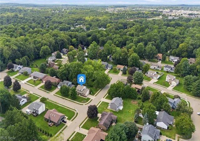 Photo 44 of Sale Pending at 1633 Bennington Cir Sw, North Canton, OH 44709 | MLS# 5238875 | Listing updated on 2026-08-27