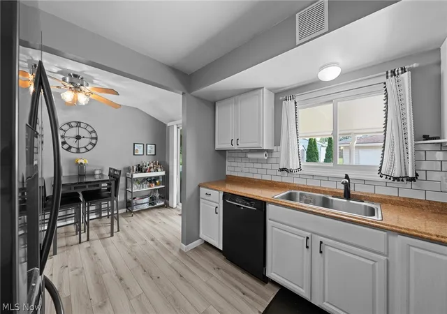 Photo 4 of Sale Pending at 9011 Roedean Dr, Parma, OH 44129 | MLS# 5237005 | Listing updated on 2026-09-01
