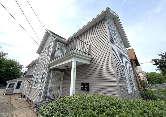 Photo 3 of Multi family home for sale at 3230 W 31st St, Cleveland, OH 44109 | MLS# 5239604 | Listing updated on 2026-08-26
