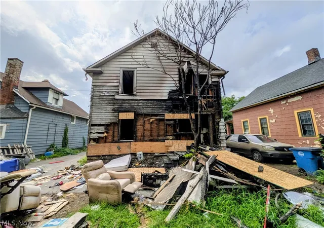 Photo 3 of Sale Pending at 4133 E 59th St, Cleveland, OH 44105 | MLS# 5236268 | Listing updated on 2026-10-02
