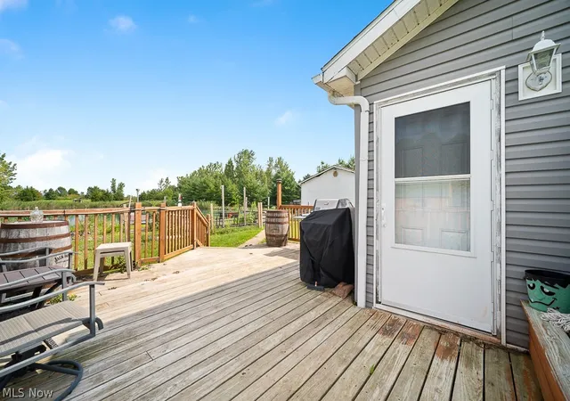 Photo 2 of Single family home for sale at 4569 W Oak Harbor Southeast Rd, Port Clinton, OH 43452 | MLS# 5239812 | Listing updated on 2026-08-26