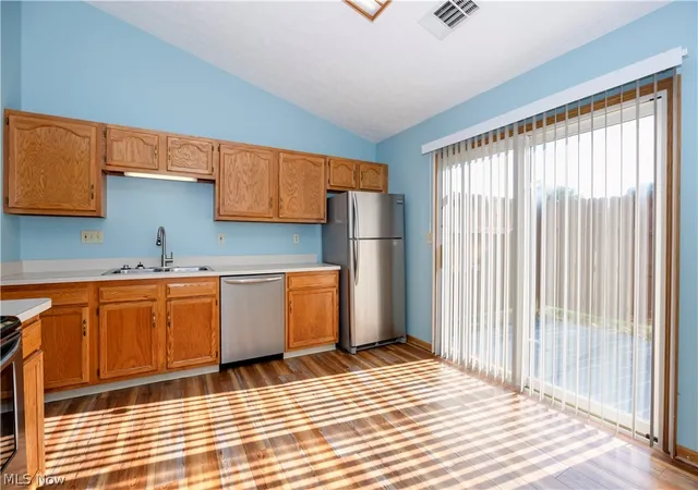 Photo 4 of Condo for sale at 1078 Mindy Ln, Wooster, OH 44691 | MLS# 5239017 | Listing updated on 2026-08-26