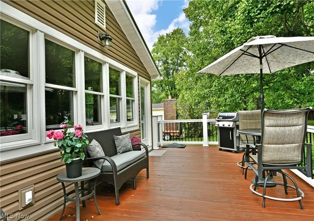 Photo 3 of Sale Pending at 190 Wall Dr, Cortland, OH 44410 | MLS# 5239239 | Listing updated on 2026-09-24