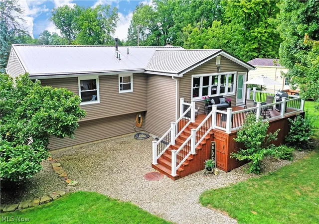 Photo 3 of Sale Pending at 190 Wall Dr, Cortland, OH 44410 | MLS# 5239239 | Listing updated on 2026-09-24