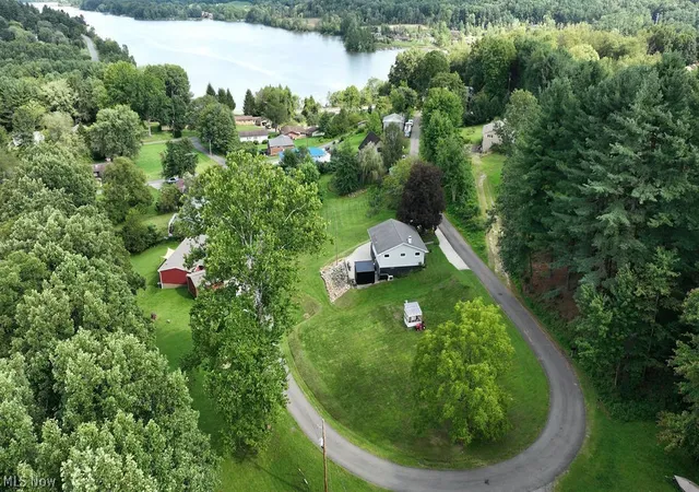 Photo 3 of Single family home for sale at 7148 Gopher Rd Sw, Dellroy, OH 44620 | MLS# 5236405 | Listing updated on 2026-09-22
