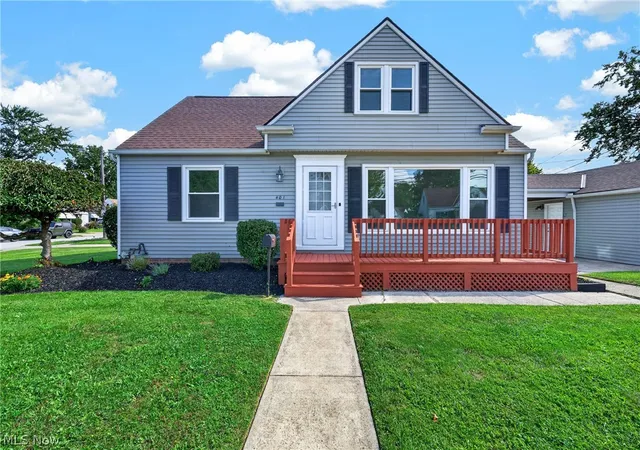 Photo 1 of Single family home for sale at 401 E 288th St, Willowick, OH 44095 | MLS# 5239165 | Listing updated on 2026-08-31