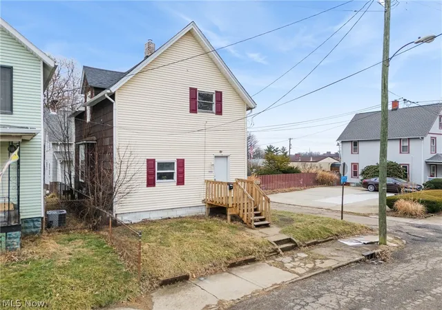 Photo 2 of Single family home for sale at 1024 Rex Ave Ne, Canton, OH 44704 | MLS# 5239839 | Listing updated on 2026-09-18