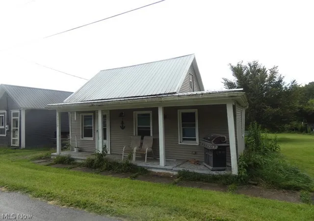 Photo 2 of Single family home for sale at 33110 W Main St, Piedmont, OH 43983 | MLS# 5239308 | Listing updated on 2026-08-28