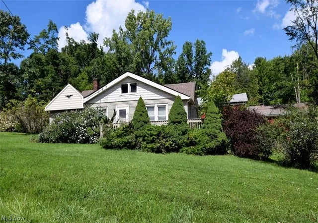 Single family home for sale at 115 E Boston Mills Rd, Hudson, OH 44236 | MLS# 5237505
