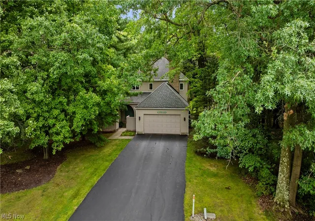 Photo 3 of Single family home for sale at 1337 Springwood Se, Warren, OH 44484 | MLS# 5239916 | Listing updated on 2026-08-27