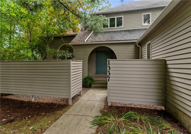 Photo 4 of Single family home for sale at 1337 Springwood Se, Warren, OH 44484 | MLS# 5239916 | Listing updated on 2026-08-27