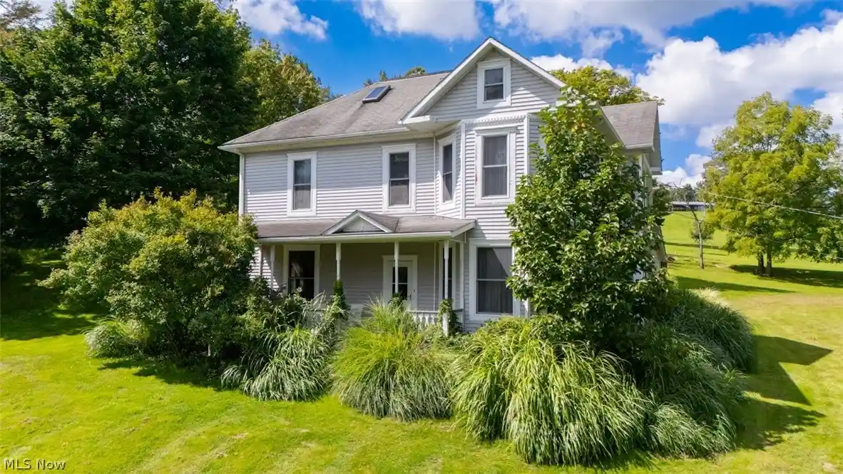 Photo 1 of Single family home for sale at 100 Stratton Ln, Flushing, OH 43977 | MLS# 5240018 | Listing updated on 2026-10-22