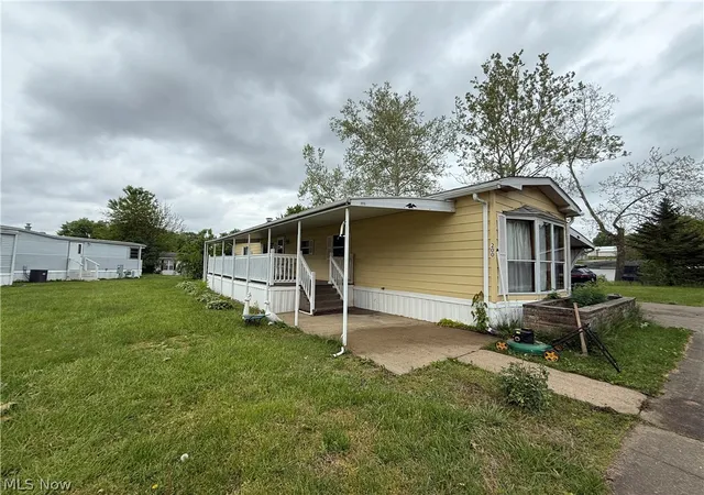 Photo 1 of Single family home for sale at 200 Driftwood Dr Se, New Philadelphia, OH 44663 | MLS# 5240047 | Listing updated on 2026-09-30
