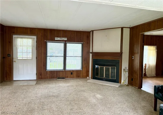 Photo 3 of Single family home for sale at 200 Driftwood Dr Se, New Philadelphia, OH 44663 | MLS# 5240047 | Listing updated on 2026-09-30
