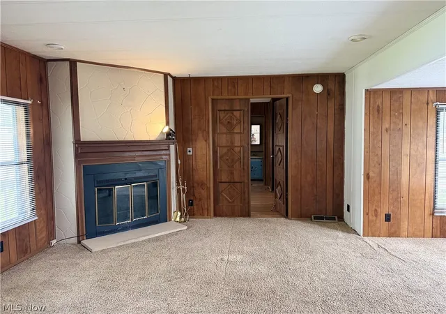 Photo 3 of Single family home for sale at 200 Driftwood Dr Se, New Philadelphia, OH 44663 | MLS# 5240047 | Listing updated on 2026-09-30