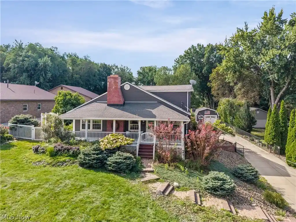 Single family home for sale at 330 Perry Rd, Tallmadge, OH 44278 | MLS# 5240059