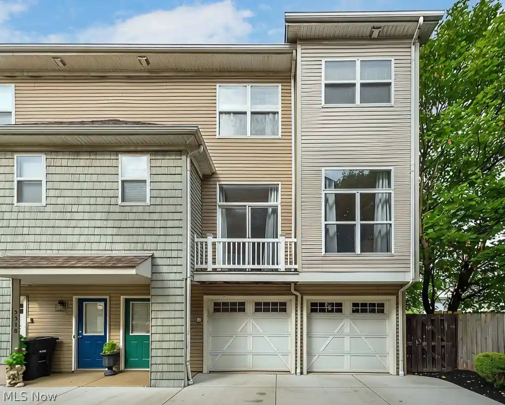 Condo for sale at 5512 Saint Stephens Ct, Cleveland, OH 44102 | MLS# 5239660