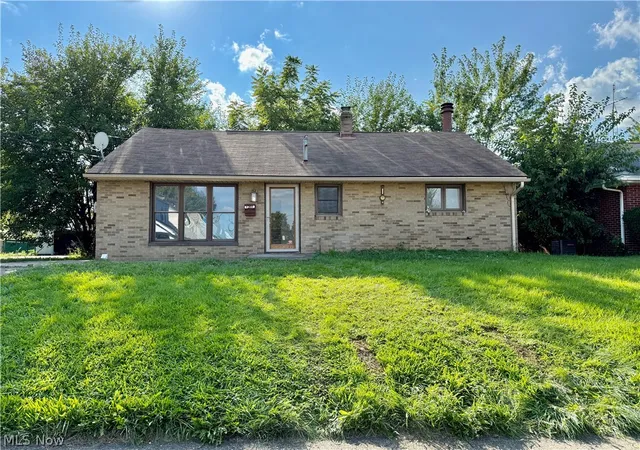 Photo 1 of Single family home for sale at 1201 Benskin Ave Sw, Canton, OH 44710 | MLS# 5239709 | Listing updated on 2026-08-27